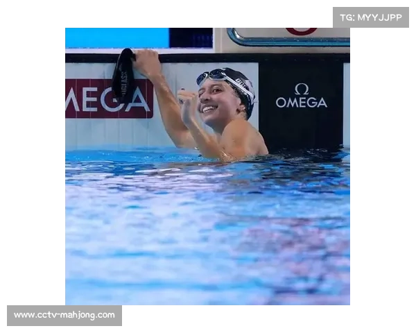 新加坡世锦赛女子200米蛙泳决赛道格拉斯破赛会纪录夺金